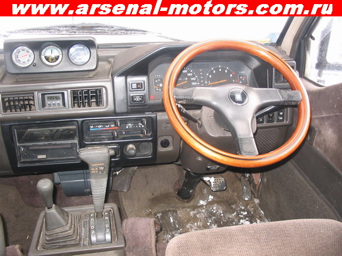 1992 Mitsubishi Delica Photos