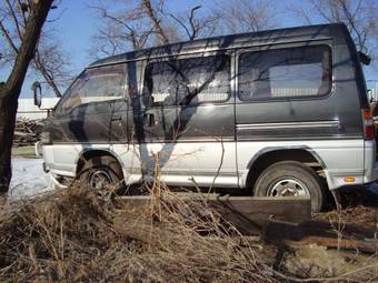 1992 Mitsubishi Delica Photos