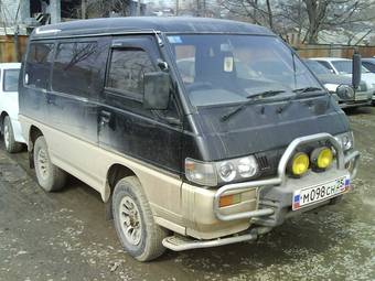 1992 Mitsubishi Delica Pictures