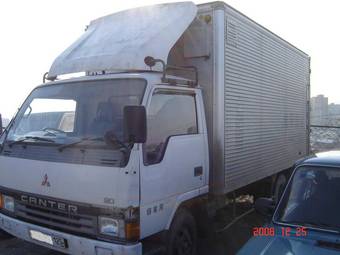 1992 Mitsubishi Delica Photos