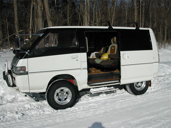 1993 Mitsubishi Delica