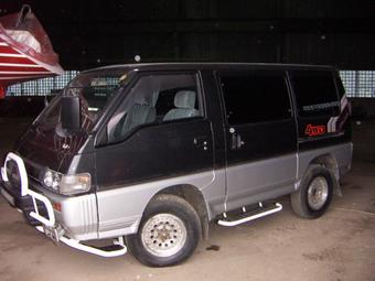 1993 Mitsubishi Delica