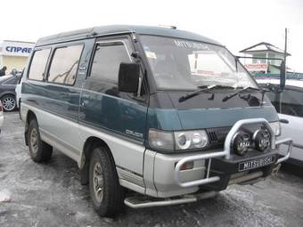 1993 Mitsubishi Delica Pictures