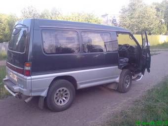 1993 Mitsubishi Delica Pictures