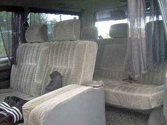 1993 Mitsubishi Delica Pictures