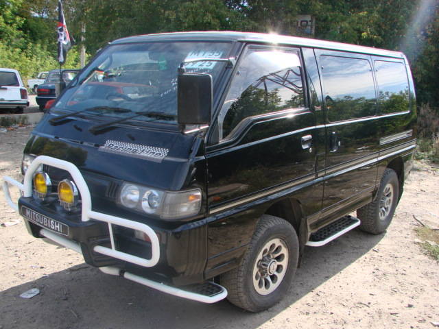 1993 Mitsubishi Delica