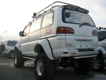 Mitsubishi Delica