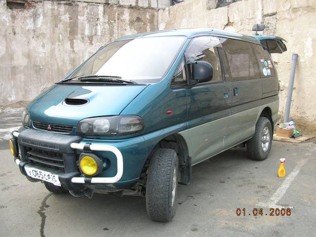 1994 Mitsubishi Delica