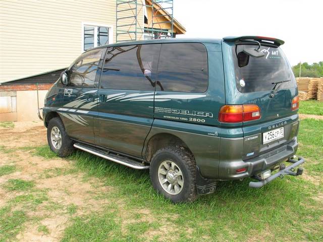 1994 Mitsubishi Delica