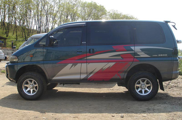 1994 Mitsubishi Delica