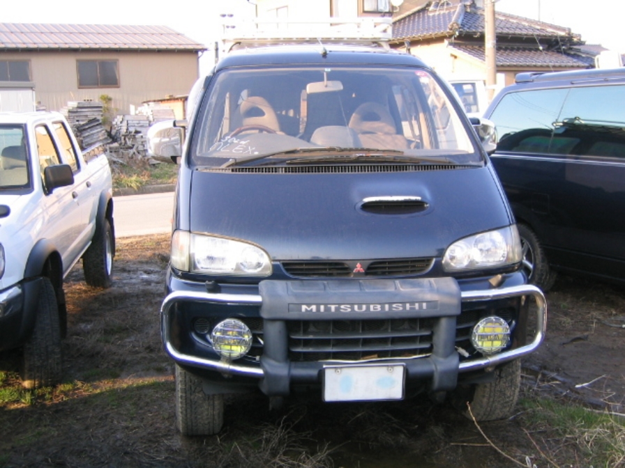 1994 Mitsubishi Delica Pictures