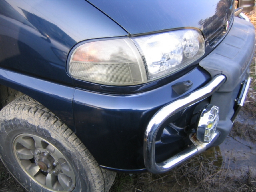 1994 Mitsubishi Delica Photos