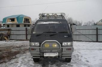 1994 Mitsubishi Delica Pictures