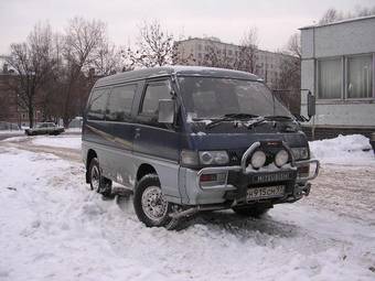 1994 Mitsubishi Delica Pictures