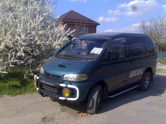 1994 Mitsubishi Delica Pictures