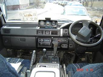 1994 Mitsubishi Delica Pictures