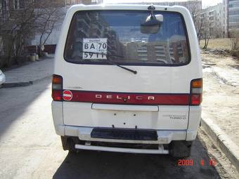 1994 Mitsubishi Delica Photos