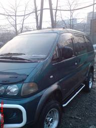 1994 Mitsubishi Delica Photos