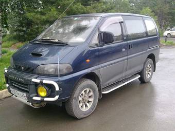 1994 Mitsubishi Delica Pictures