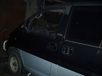 1994 Mitsubishi Delica Pictures