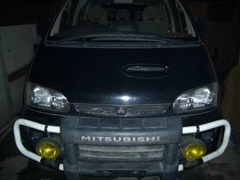 1994 Mitsubishi Delica Photos