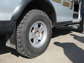 1994 Mitsubishi Delica Photos