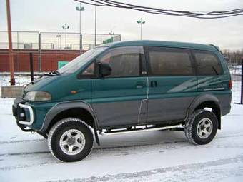 1995 Mitsubishi Delica