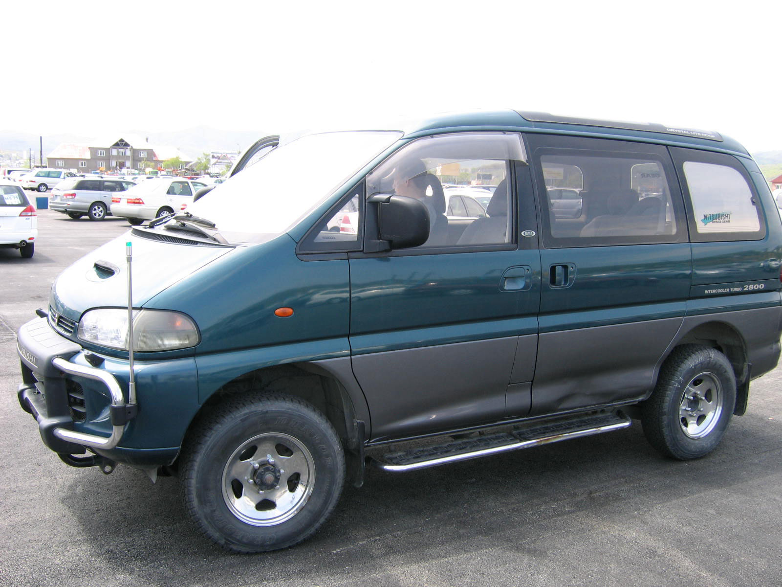 1995 Mitsubishi Delica