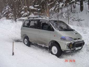 1995 Mitsubishi Delica