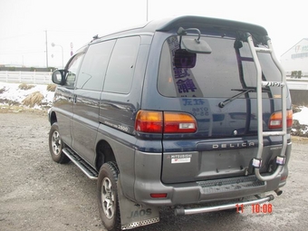 Mitsubishi Delica