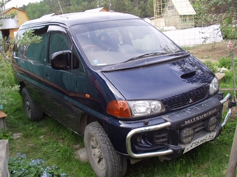 1995 Mitsubishi Delica