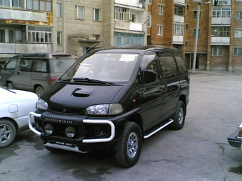 1995 Mitsubishi Delica