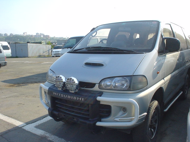 1995 Mitsubishi Delica