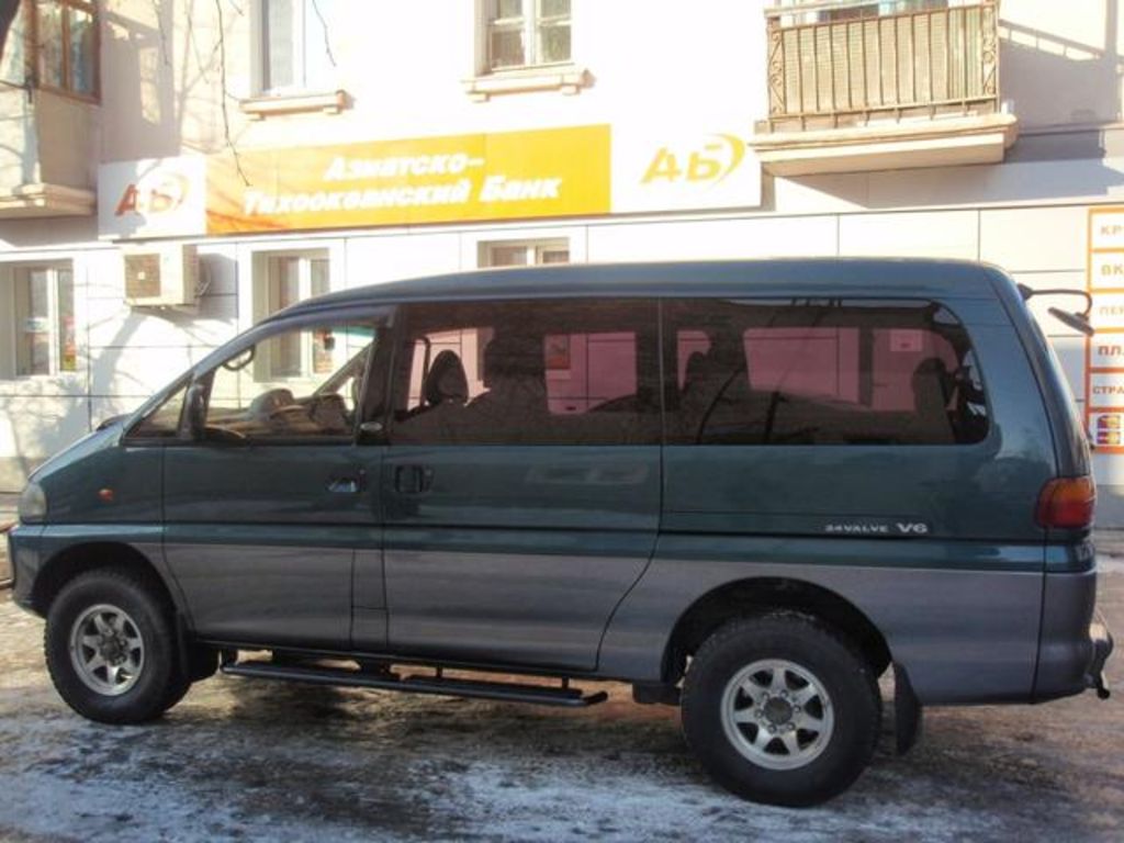 1995 Mitsubishi Delica