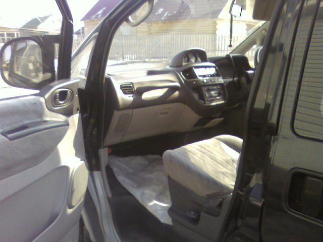 1995 Mitsubishi Delica