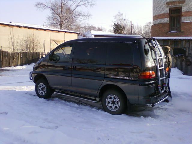 1995 Mitsubishi Delica