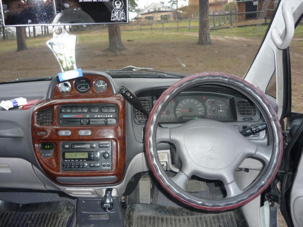 1995 Mitsubishi Delica
