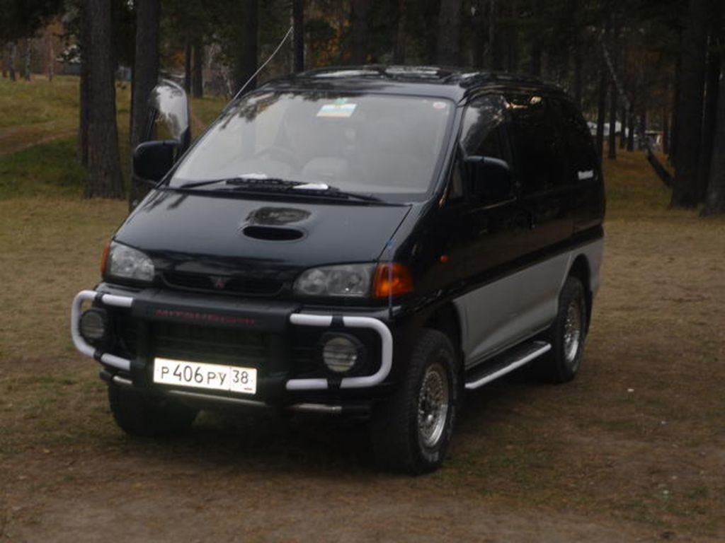 1995 Mitsubishi Delica