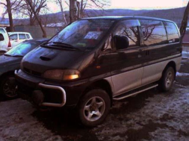 1995 Mitsubishi Delica