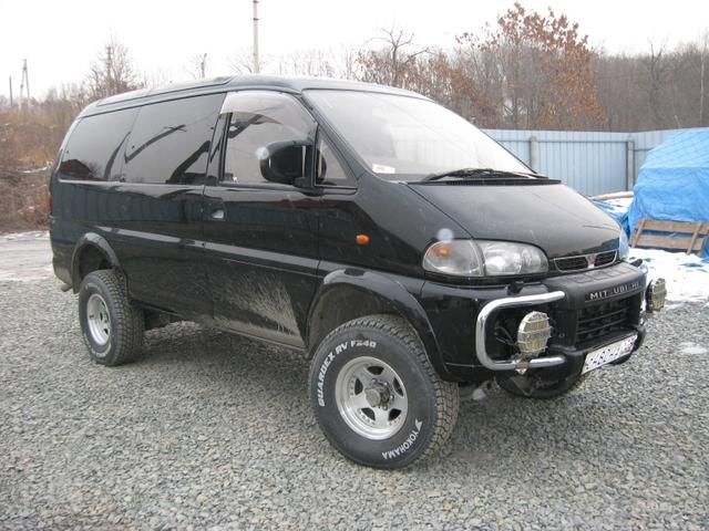 1995 Mitsubishi Delica