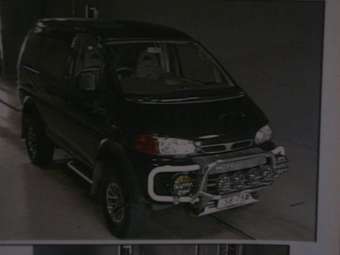 1995 Mitsubishi Delica Photos