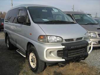 1995 Mitsubishi Delica Pics