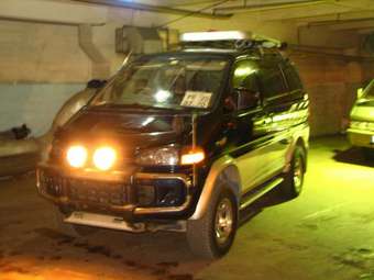 1995 Mitsubishi Delica Pictures