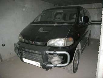 1995 Mitsubishi Delica Pictures