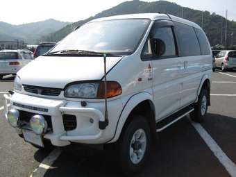 1995 Mitsubishi Delica Pics