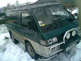 1995 Mitsubishi Delica Pictures