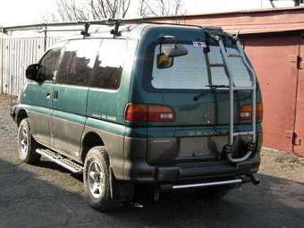 1995 Mitsubishi Delica Images