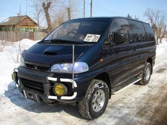 1995 Mitsubishi Delica Pics