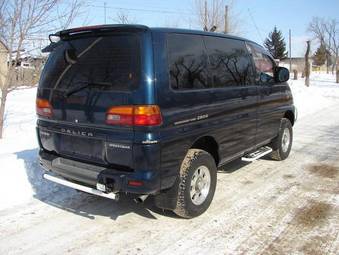 1995 Mitsubishi Delica Pictures