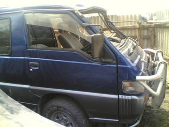 1995 Mitsubishi Delica Pictures